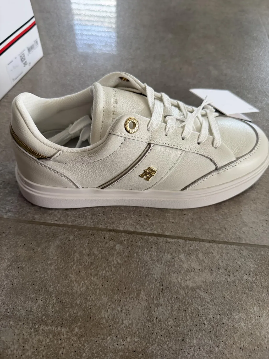 Tommy Hilfiger Feminine Cupsole FW0FW09600 sneakers donna