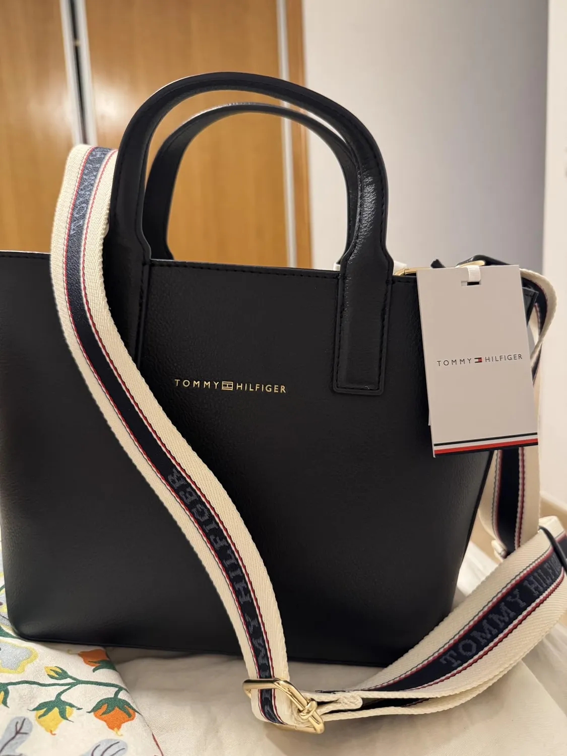 Tommy Hilfiger Logotape Mini tote piccola beige Coastal Taupe