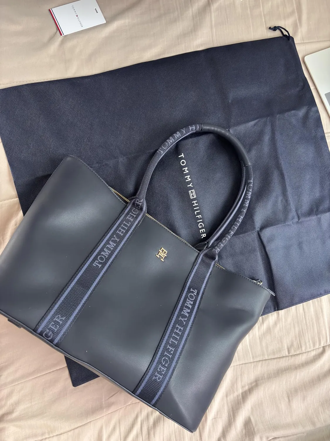 Tommy Hilfiger Logotape AW0AW17198 tote nera