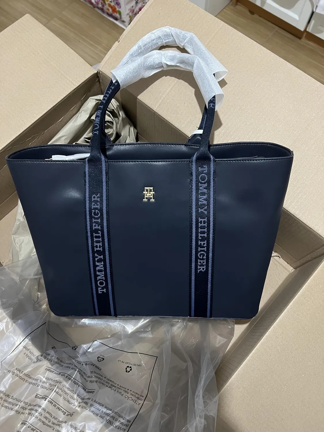 Tommy Hilfiger Logotape AW0AW17198 tote nera