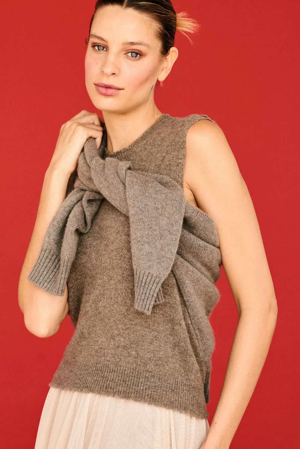 Jumper 1234 Distressed Tank gilet cashmere marrone smanicato