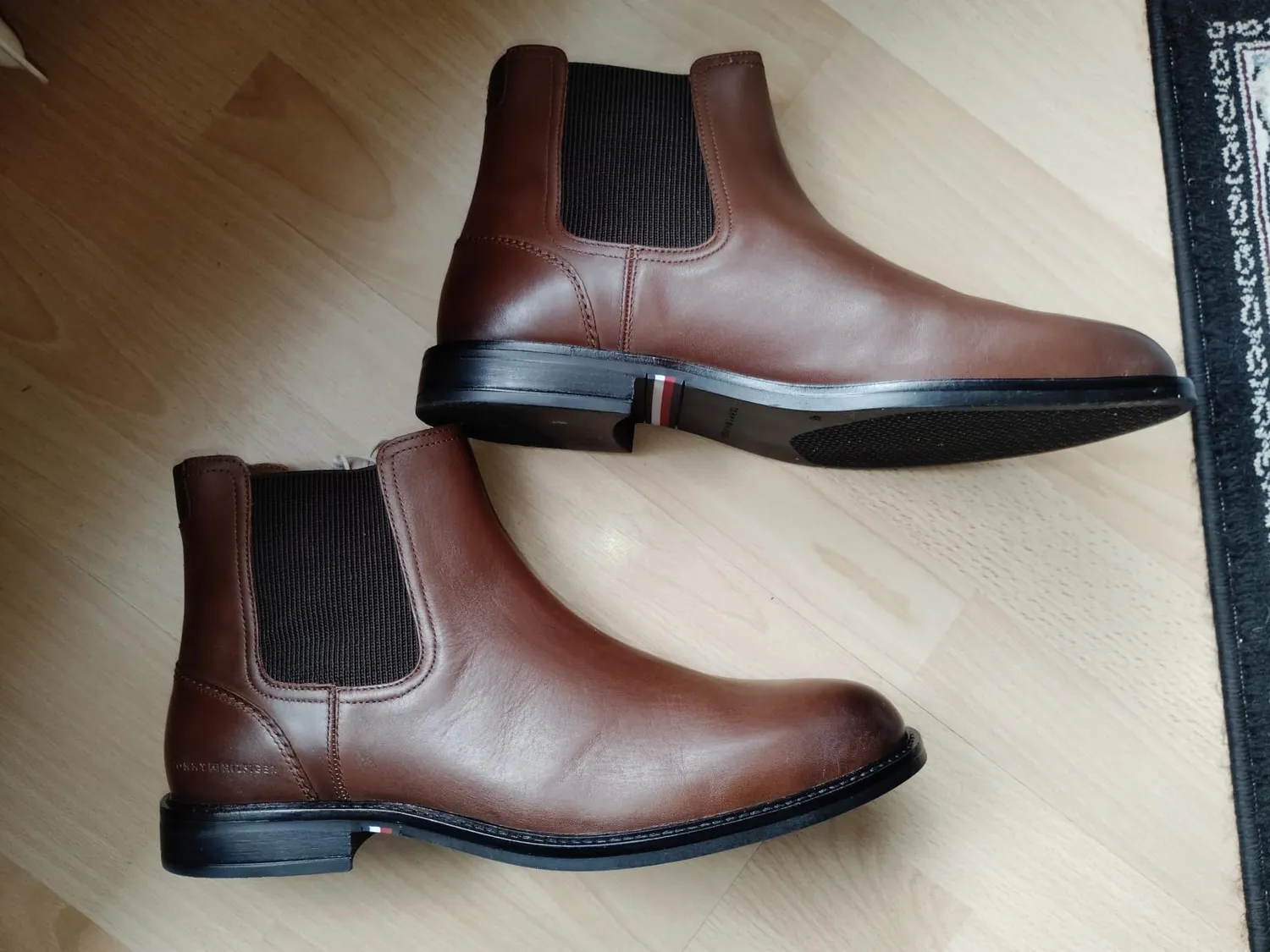Tommy Hilfiger FM0FM05935 stivali Chelsea uomo 44.5 cognac