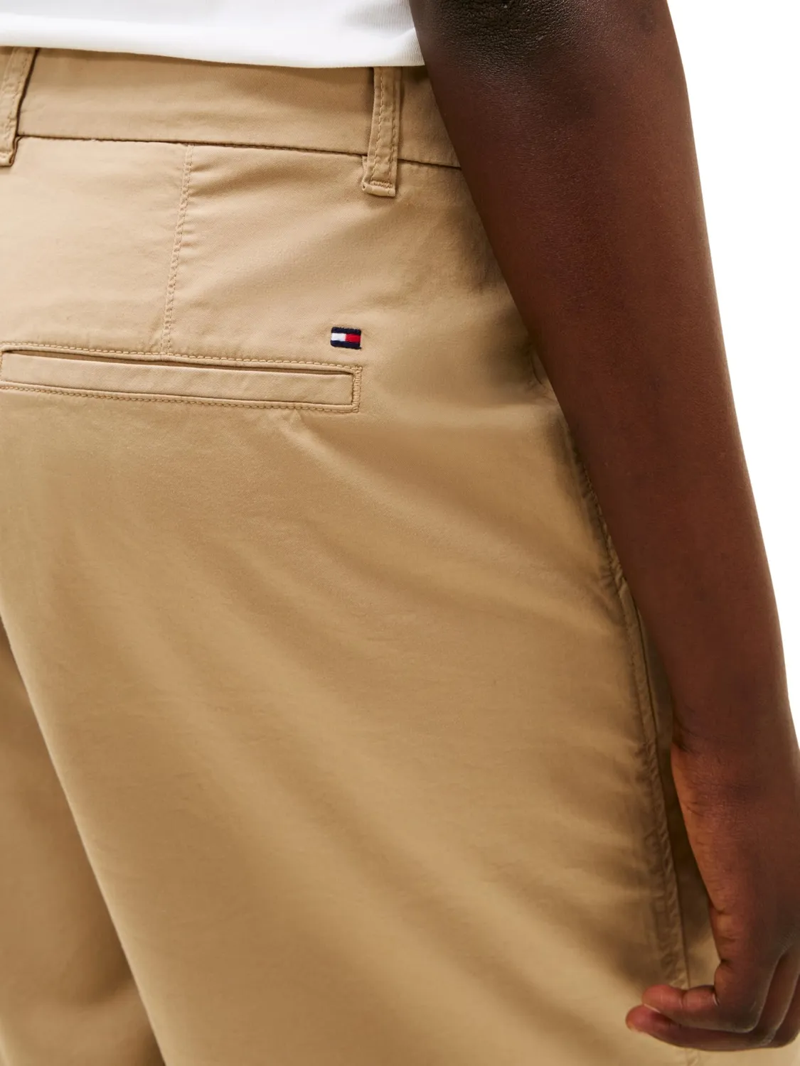 Tommy Hilfiger CRV Chino WW0WW46084 shorts beige 40