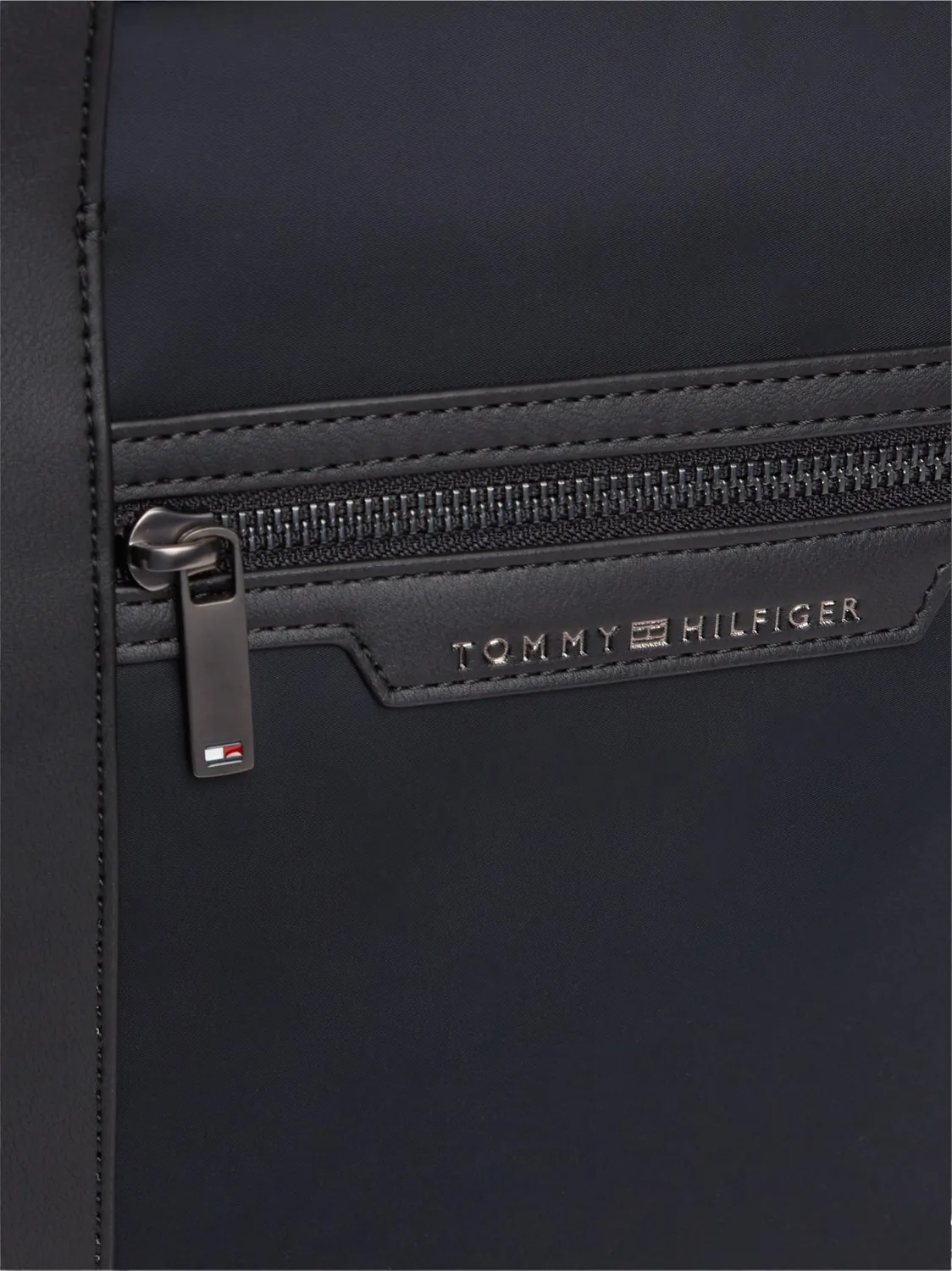 Tommy Hilfiger Nylon AM0AM14855 messenger uomo nera
