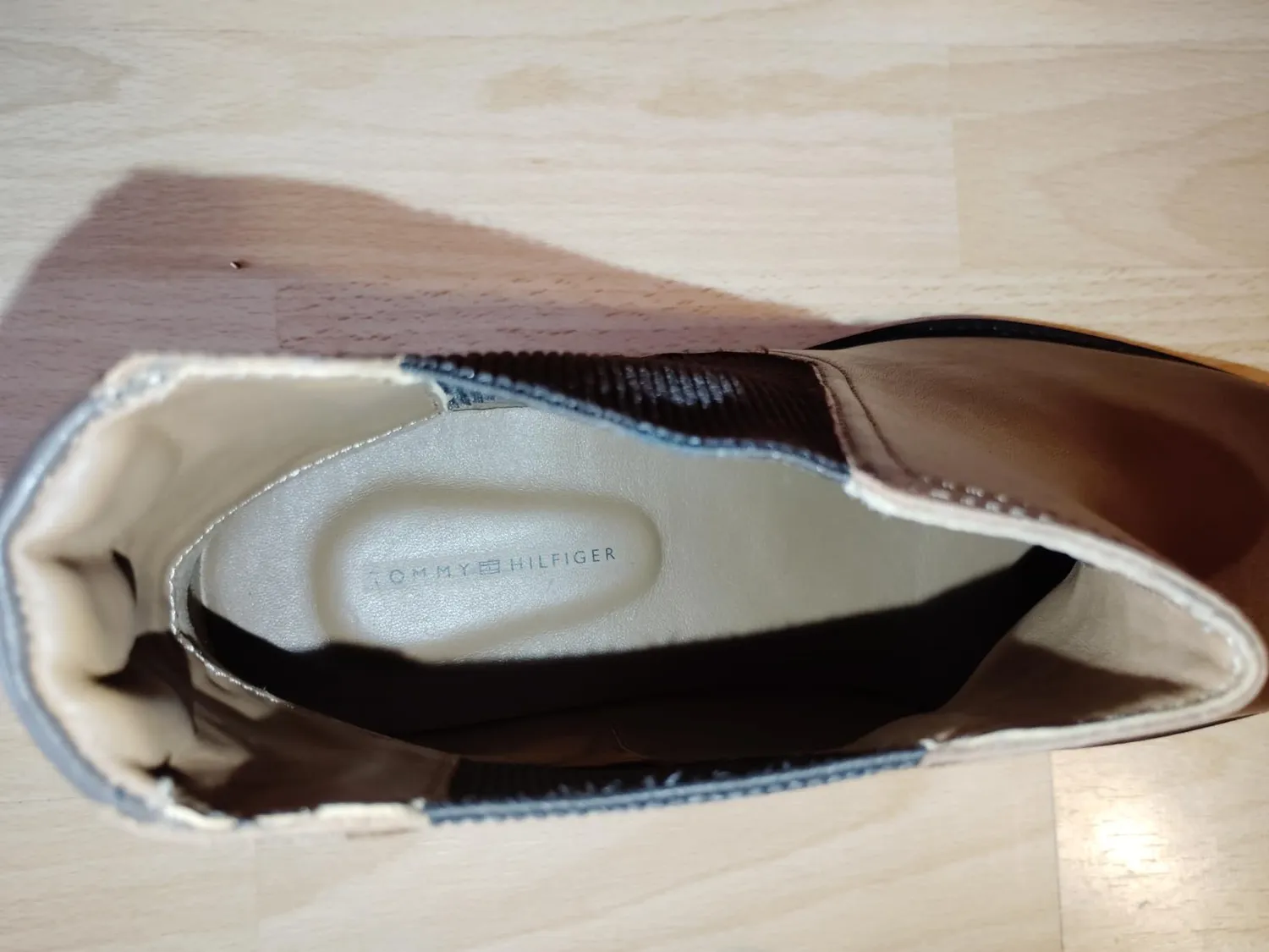 Tommy Hilfiger FM0FM05935 stivali Chelsea uomo 44.5 cognac