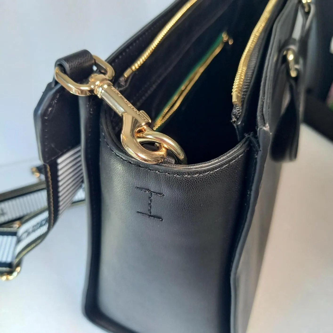 Tommy Hilfiger Fresh Satchel Grande borsa a mano nera