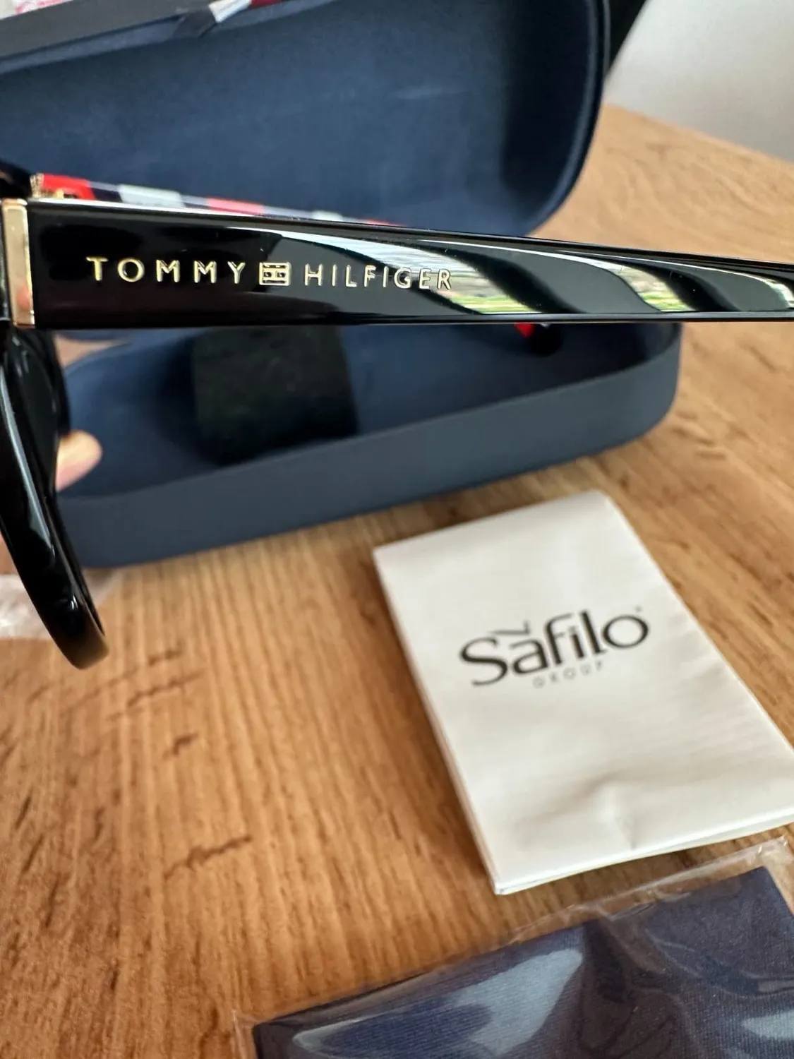 Tommy Hilfiger TH 1670/S occhiali da sole donna lenti sfumate