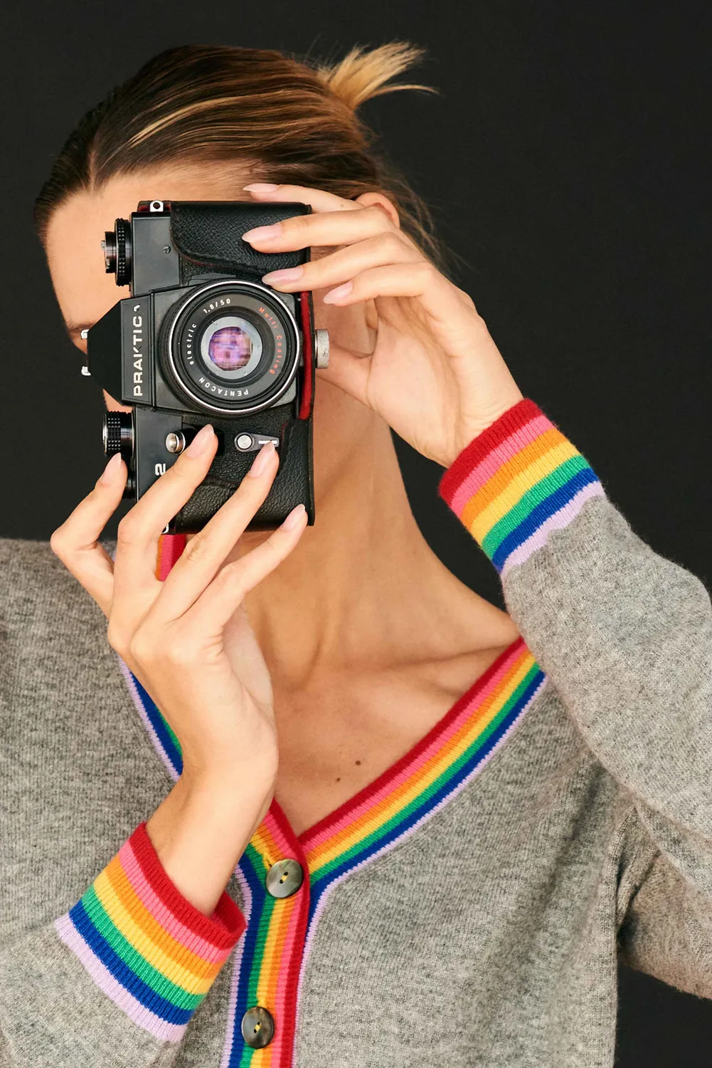 Jumper 1234 Rainbow cardigan cashmere grigio bordi arcobaleno