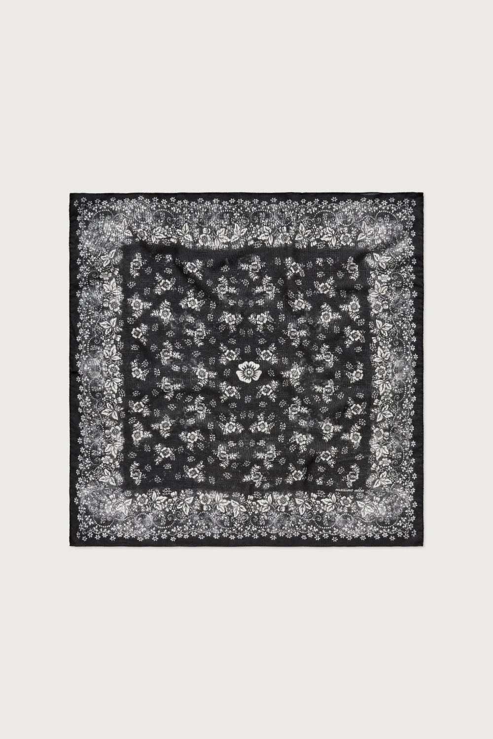 Massimo Alba Bandana Nero Lavato 70x70 cashmere