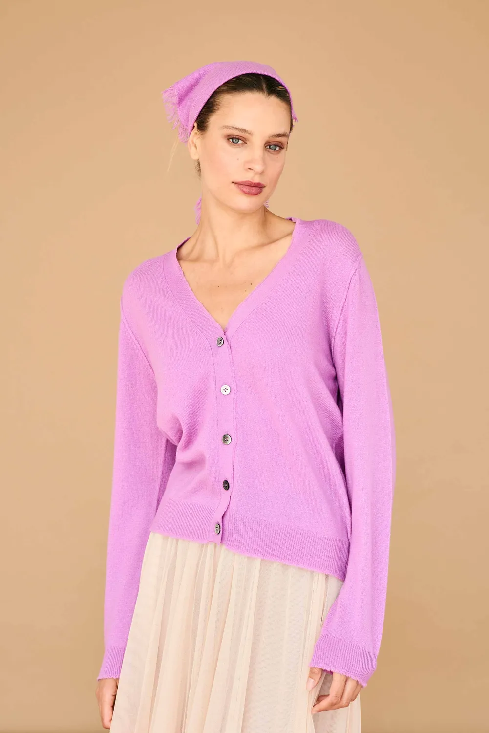 Jumper 1234 Distressed Vee cardigan viola cashmere