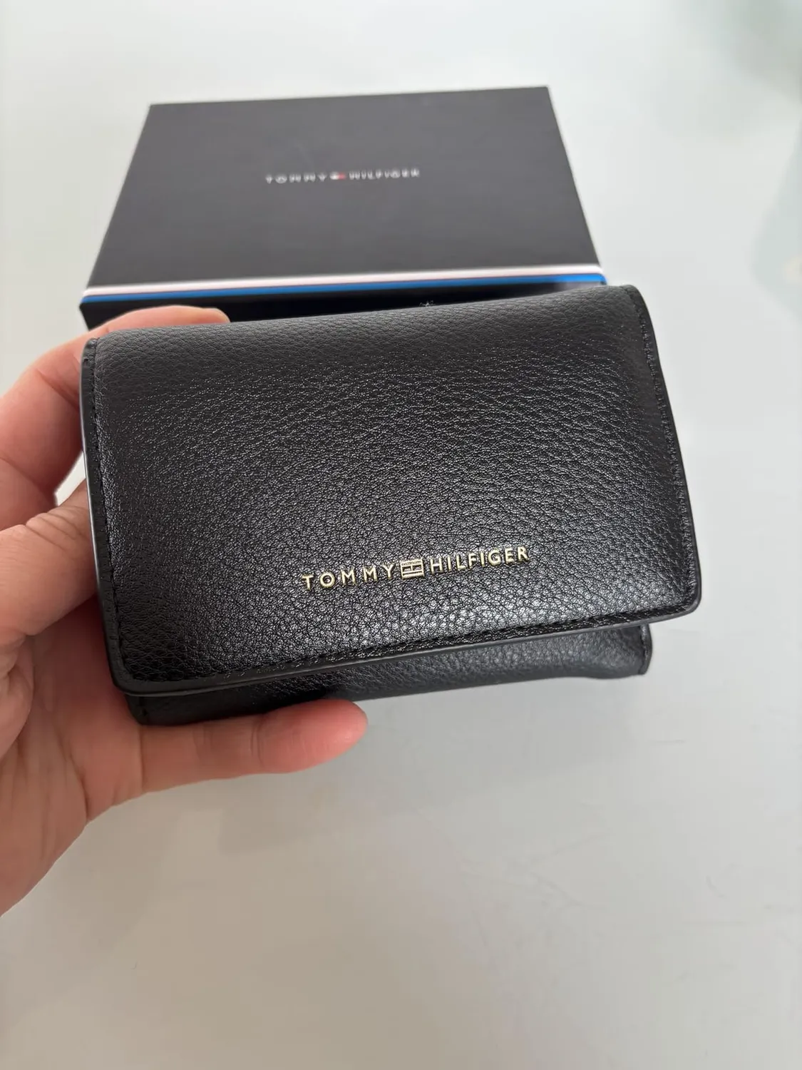 Tommy Hilfiger Logotape Portafogli Donna Trifold Nero