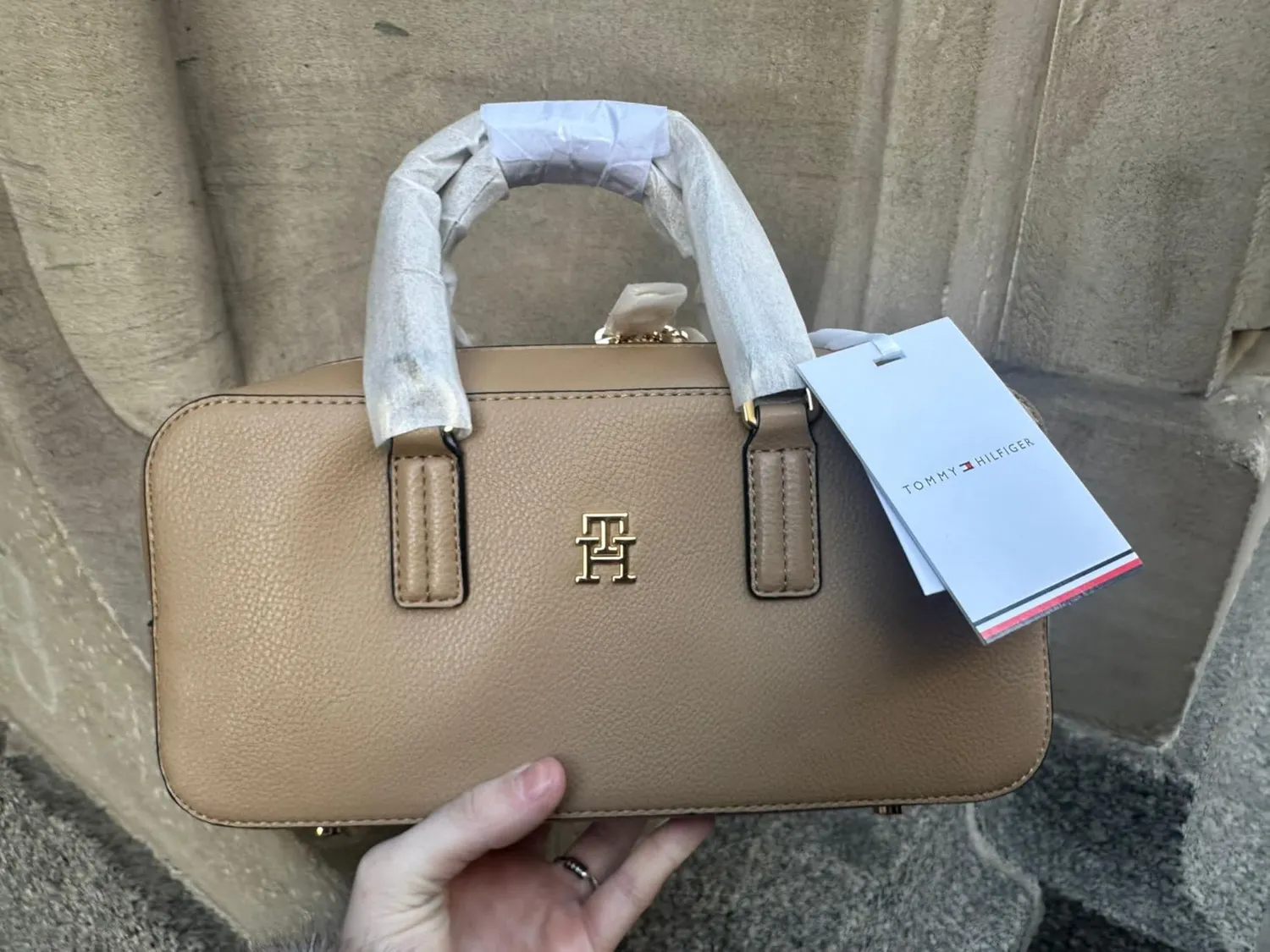 Tommy Hilfiger TH Daily Crossover AW0AW18378 tracolla rossa