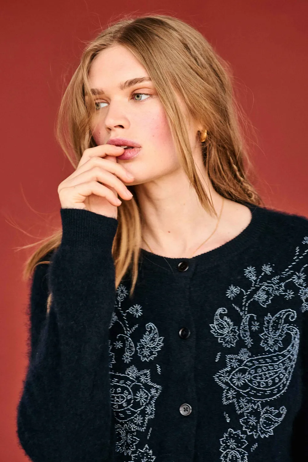 Jumper 1234 Brushed Wool Beaded Paisley cardigan nero