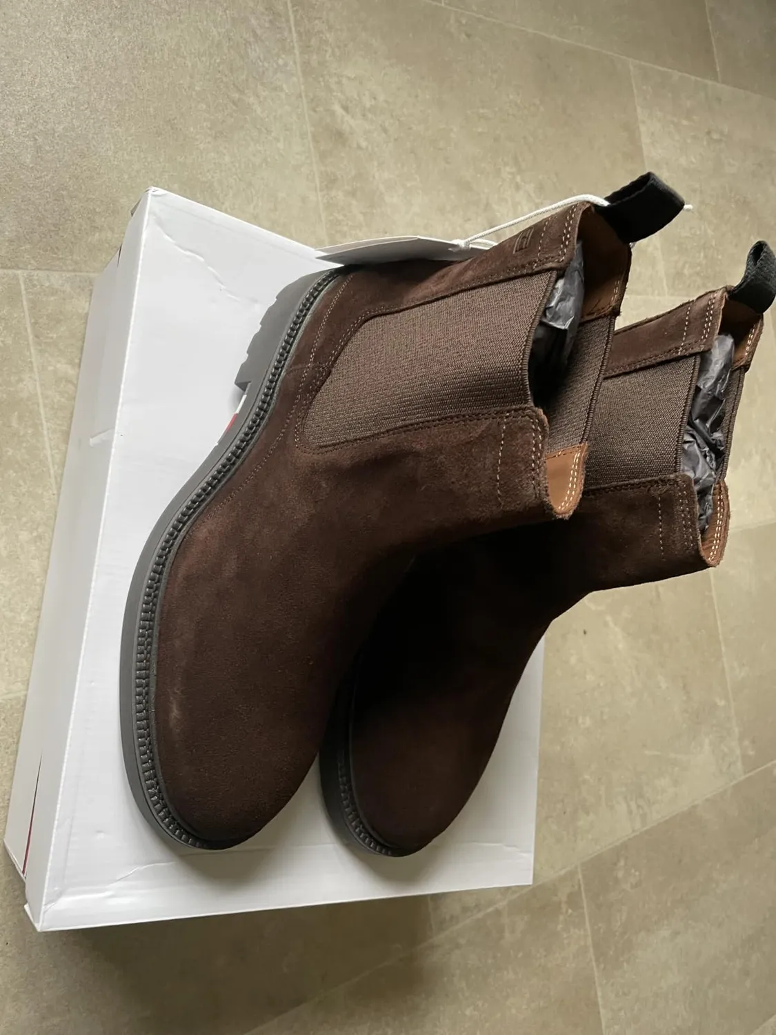 Tommy Hilfiger Corporate Chelsea FM0FM05952 stivali 40 cocoa