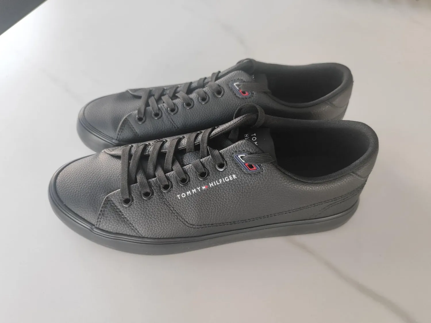Tommy Hilfiger Harlem FM0FM05947 sneakers uomo pelle