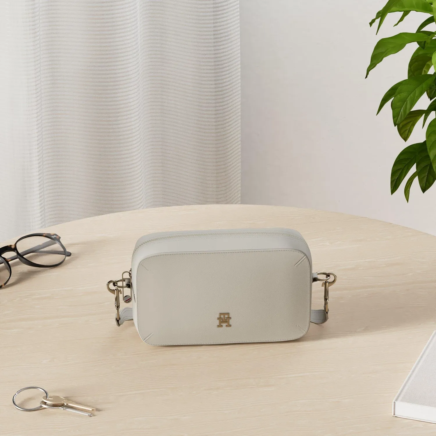 Tommy Hilfiger Chic Flap Crossover borsa a tracolla piccola