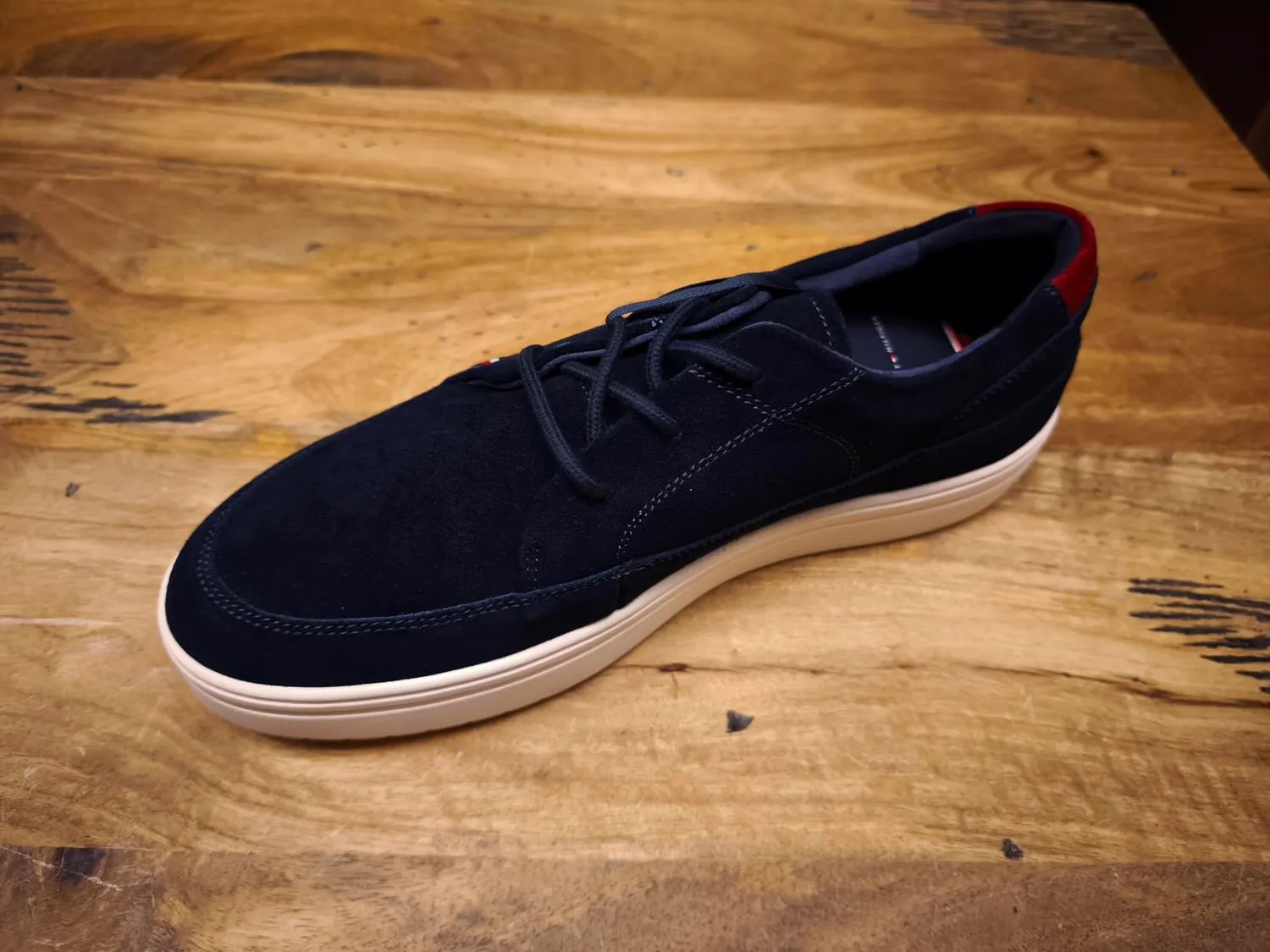 Tommy Hilfiger Light Hybrid FM0FM05788 sneakers 43 camoscio