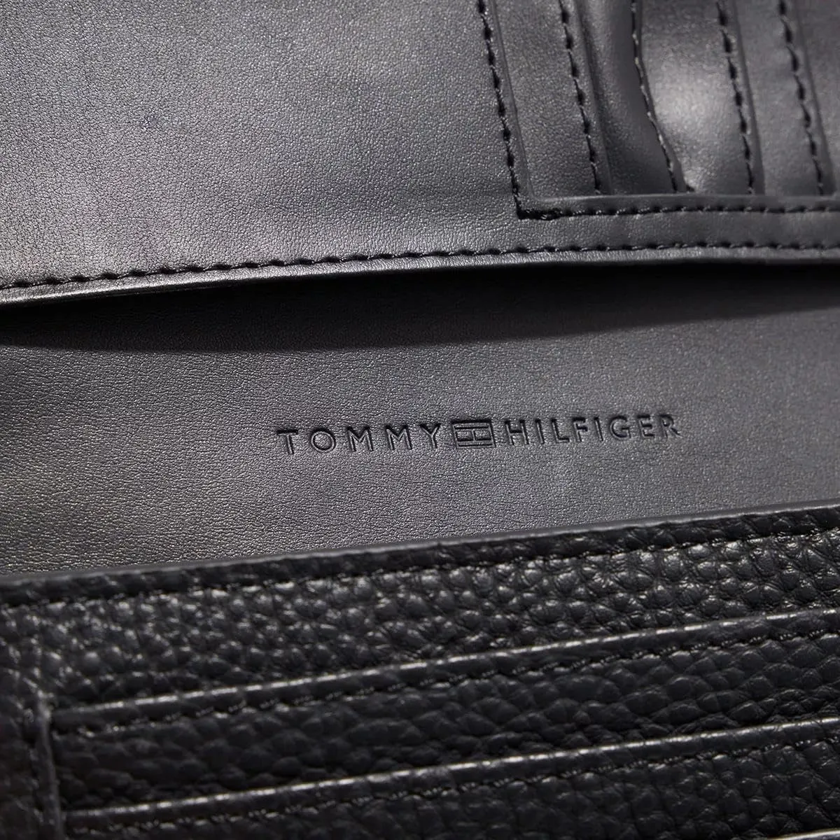 Tommy Hilfiger Emblem Medium Portafoglio Donna Piccolo Pelle